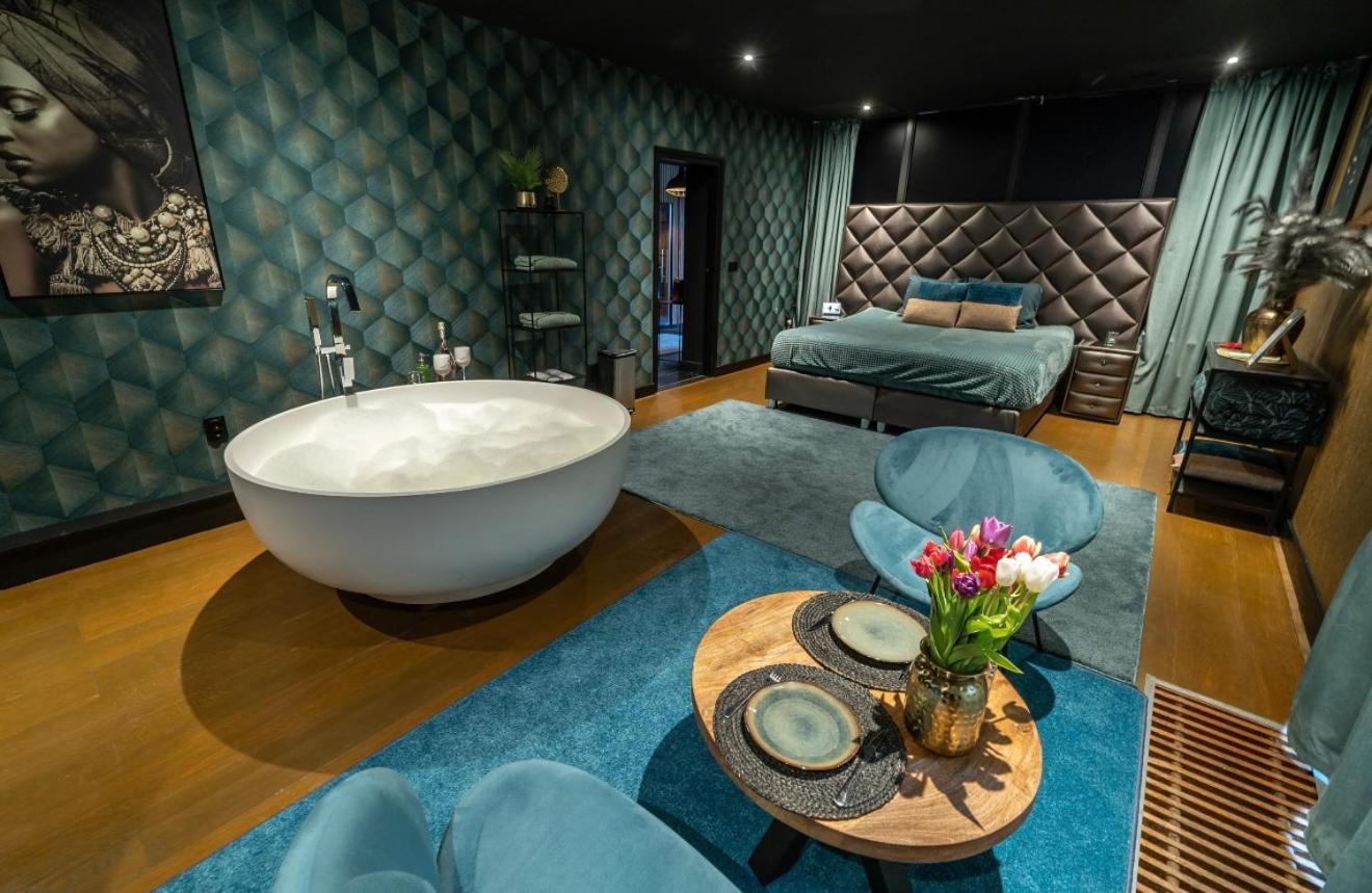 스헤르토헨보스 De Luxe Bed &Wellness 빌라 외부 사진
