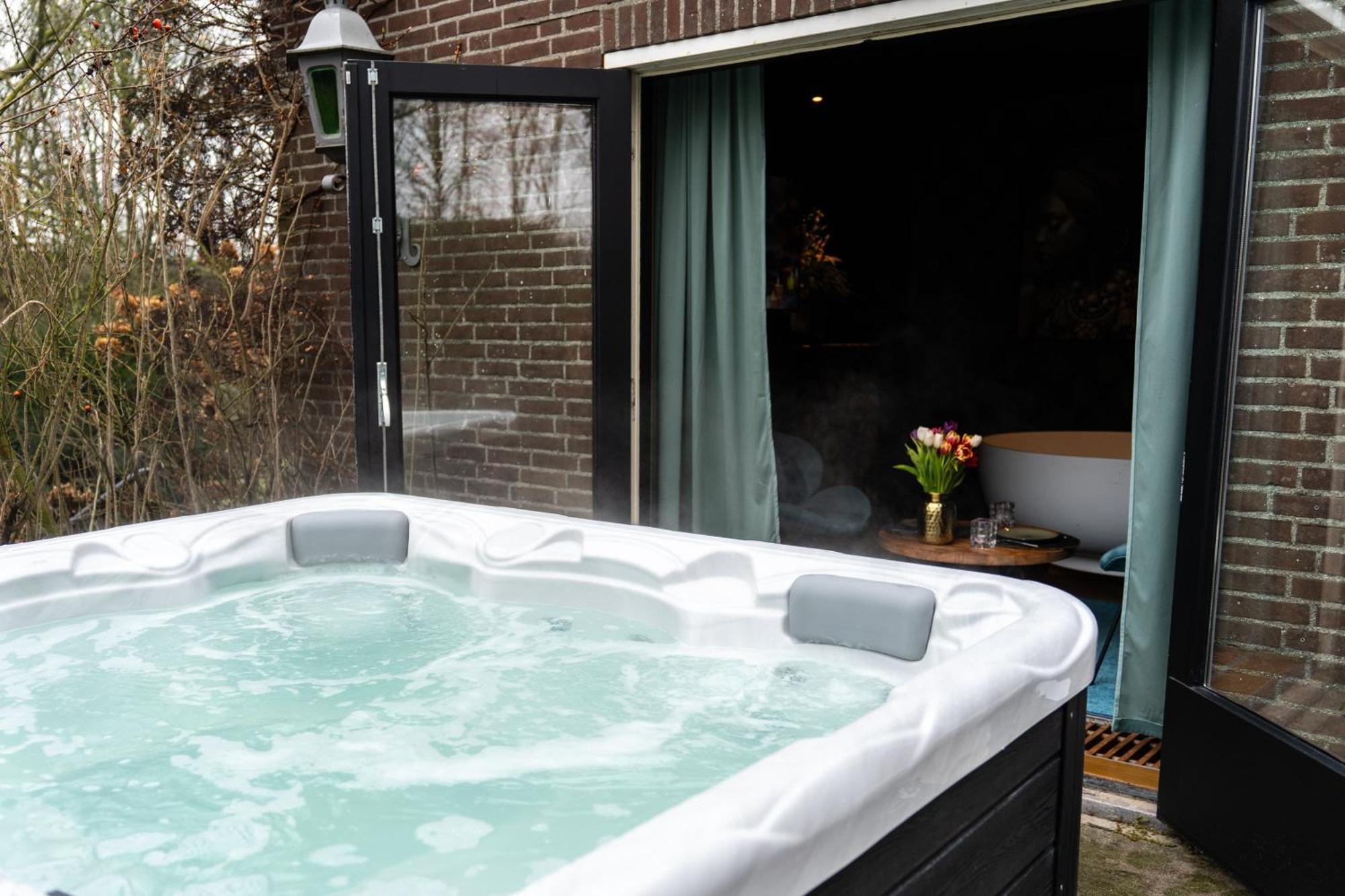 스헤르토헨보스 De Luxe Bed &Wellness 빌라 외부 사진